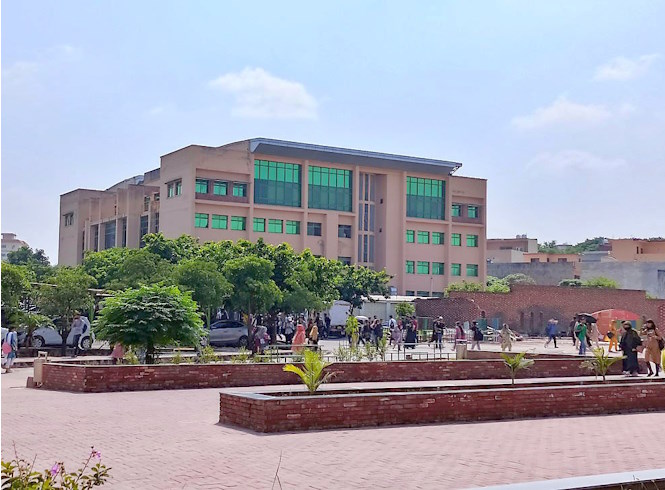 About Islamabad Campus